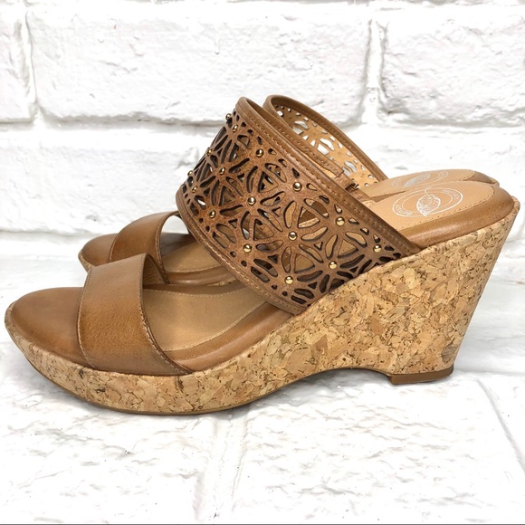 Nurture leather slip on wedge sandals size 8 EUC - Picture 2 of 8